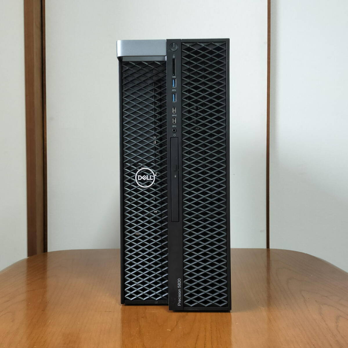 DELL Precision 5820 Tower Core i9-9900以上 最大4.50GHz 8コア 16スレッド 32GB GTX 1660Ti 搭載ゲーミングPC！ 爆速 M.2 NVMe SSD 1TBの画像2