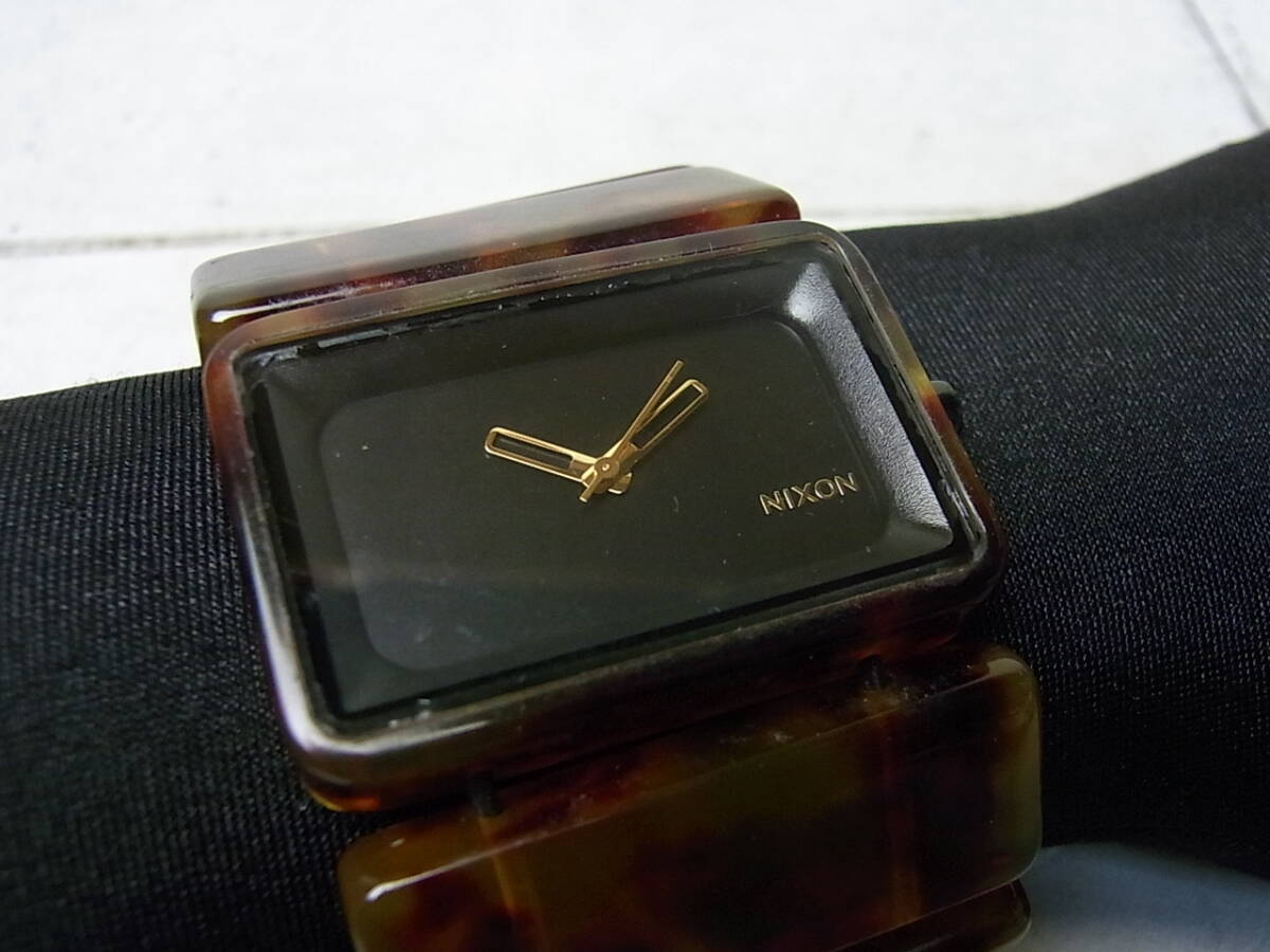 Nixon/Nixon Vega (Vega) Bangle Quartz Watch Используются