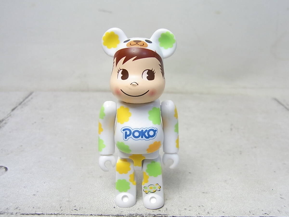 BE@RBRICK　着ぐるみ ペコちゃん&ポコちゃん　2体セット　ミルキーモチーフ　限定品_画像5