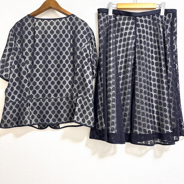 #snc レリアン Leilian セットアップ ツーピース スカート 17+ 紺 半袖 大きいサイズ 柄 レディース [820581]_画像2