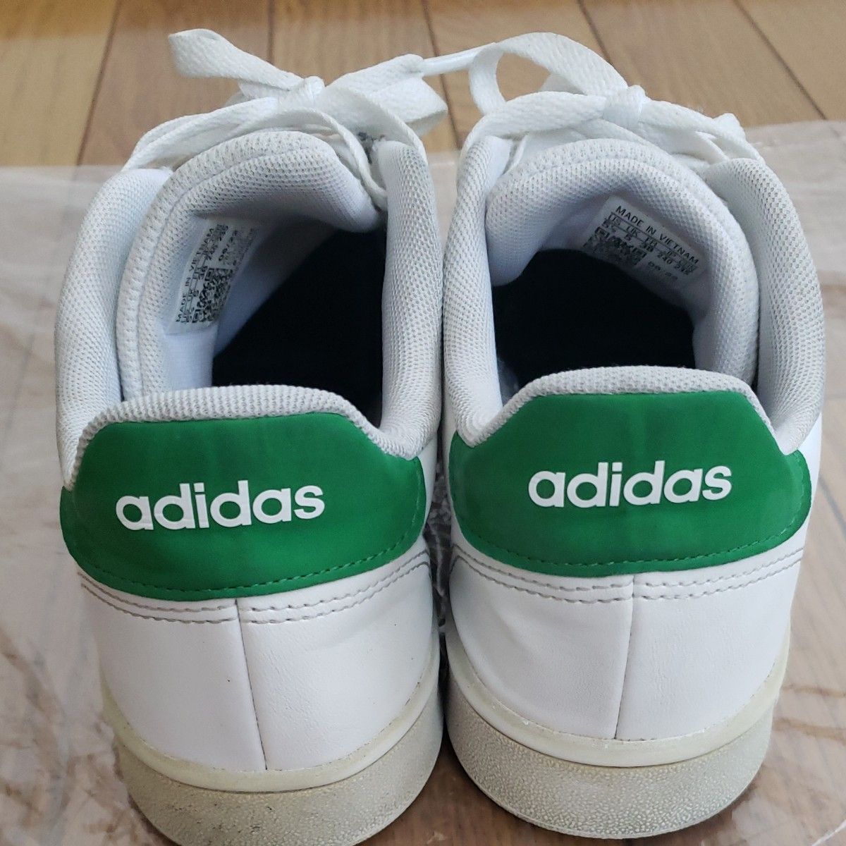 adidas スニーカー ホワイト24センチ|Yahoo!フリマ(旧PayPay adidas スニーカー ホワイト24センチ|Yahoo!フリマ(旧PayPay