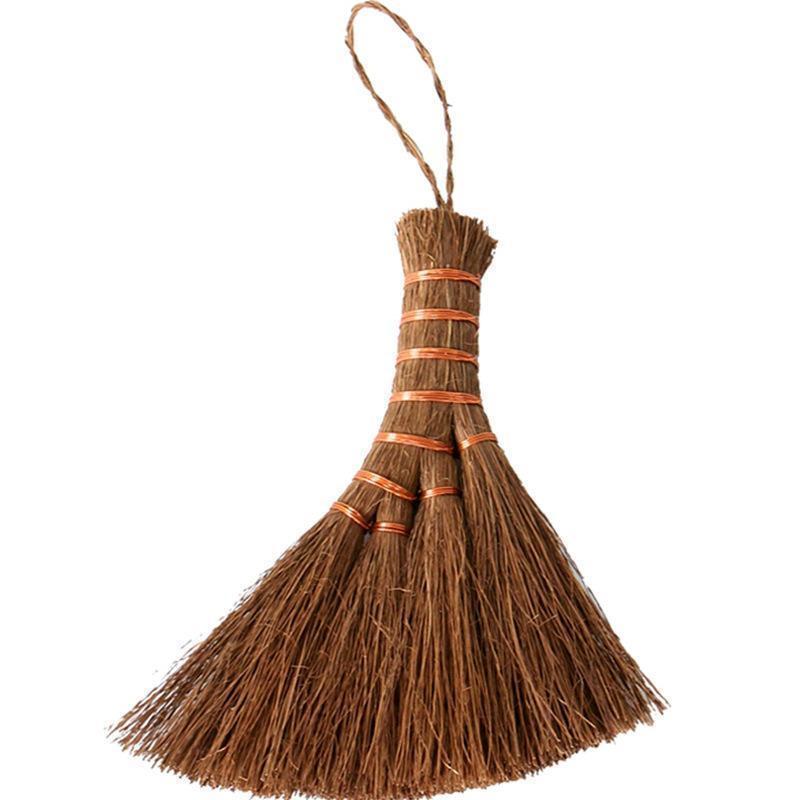 ... crevice brush .... cleaning . family Buddhist altar. cleaning ... Mini broom desk broom 