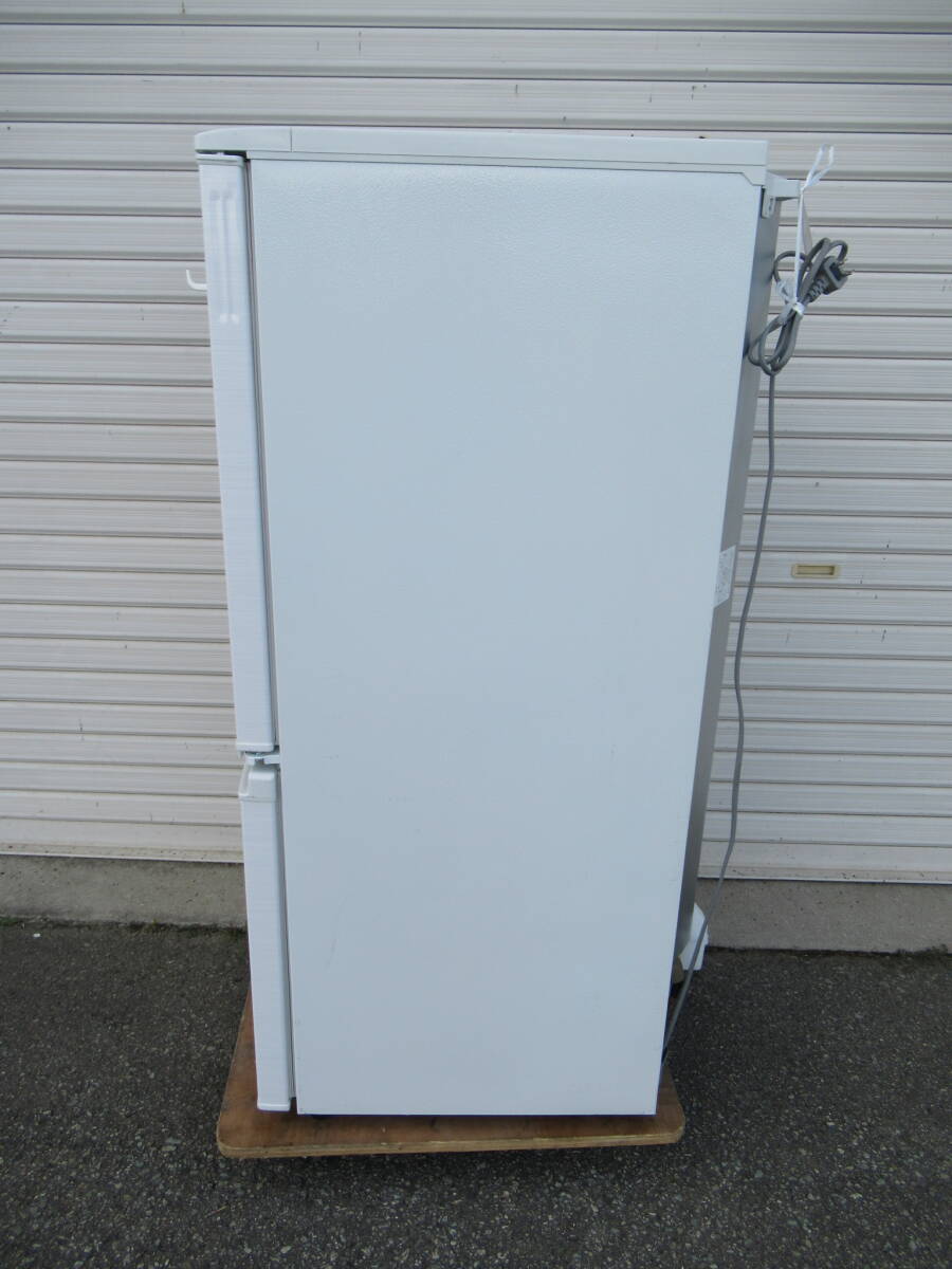 シャープ冷凍冷蔵庫SJ-D１４F-W 　２０２０年　１３７L 　美品　ひょうごけんかこがわしより１００Km以内の方は送料無料です。_画像6
