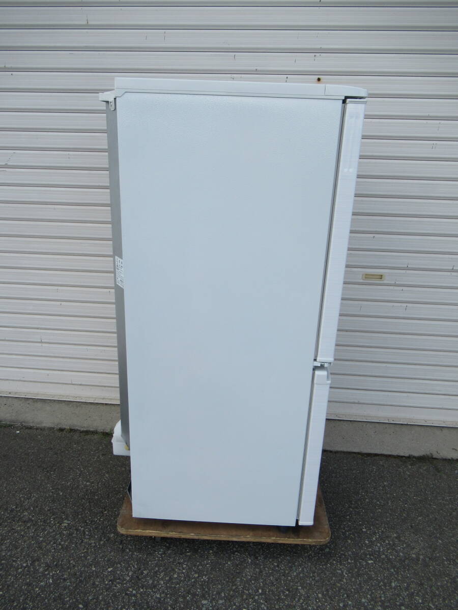 シャープ冷凍冷蔵庫SJ-D１４F-W 　２０２０年　１３７L 　美品　ひょうごけんかこがわしより１００Km以内の方は送料無料です。_画像8