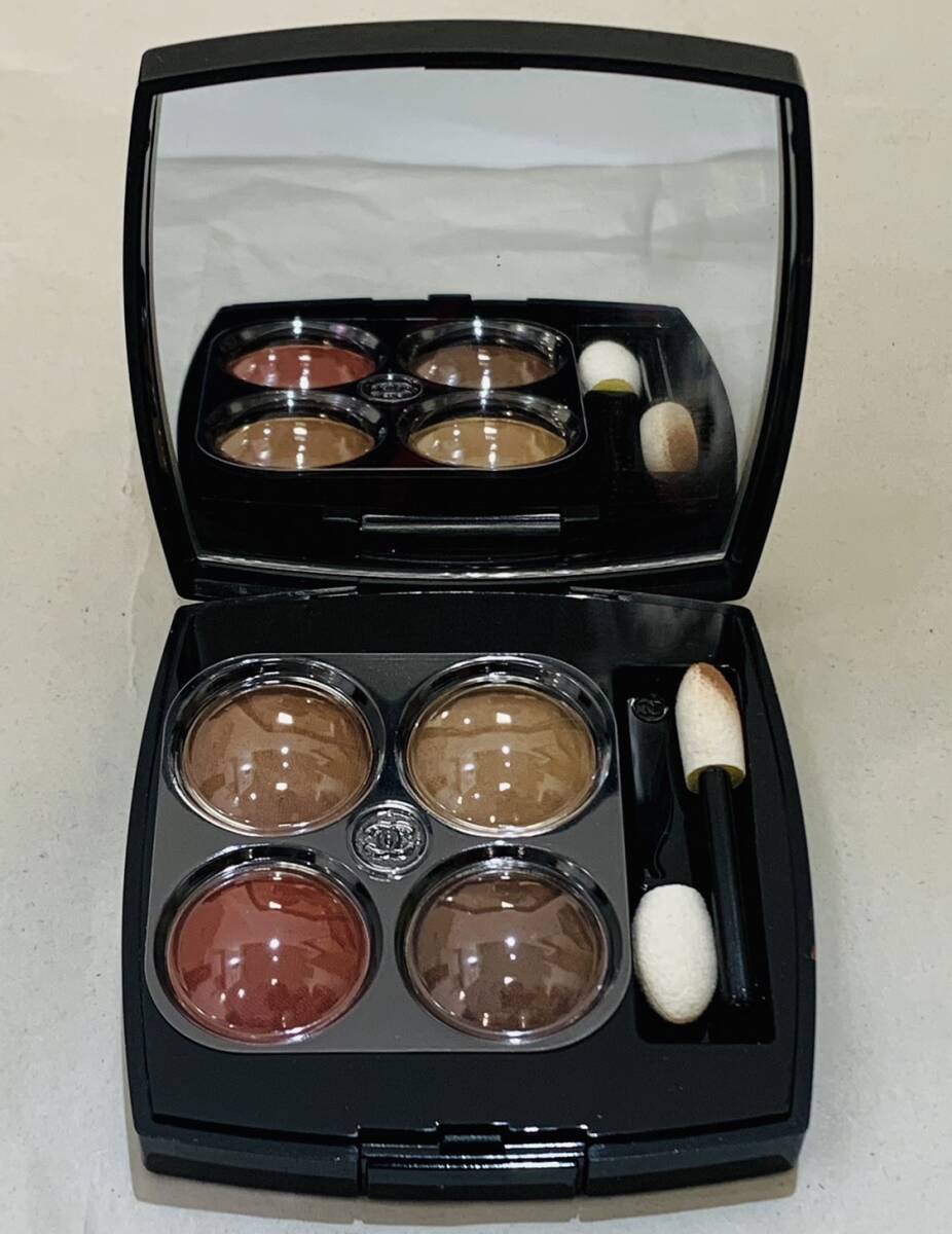 【MSO-4727IR】CHANEL シャネル LES 4 OMBRES 268 CANDEUR ET EXPERIENCE 化粧品 付属品あり アイシャドー コスメ 中古品 _画像2