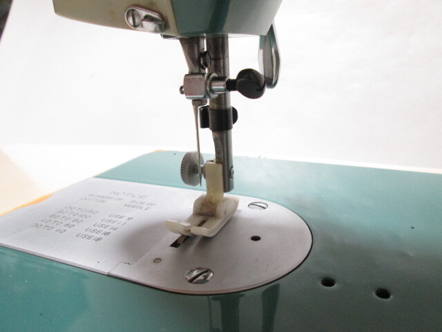[mr2 HN8036] JANOME ジャノメ ミシンモータ 3M-720A フットコントローラー ハンドクラフト 手芸 裁縫 【動作確認済】_画像5