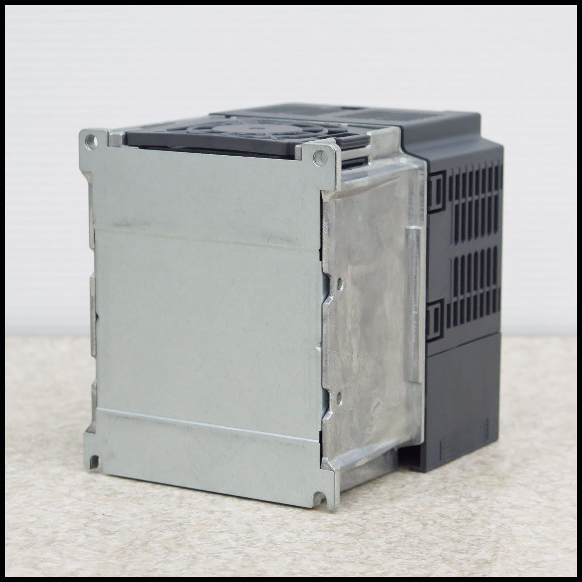 ○2023年製!美品! 三菱電機 インバータ FR-D720-2.2K 三相200V ○2023年製!美品! 三菱電機 インバータ FR-D720-2.2K 三相200V