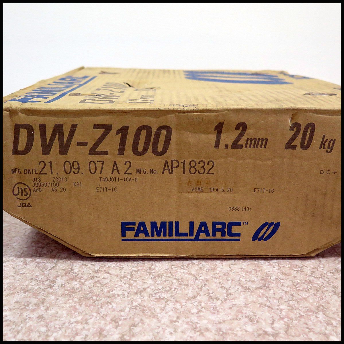 ■未使用 神戸製鋼 DW-Z100 Φ1.2mm フラックス入りワイヤー 20Kg/コベルコ FAMILIARC/半自動溶接機の画像2