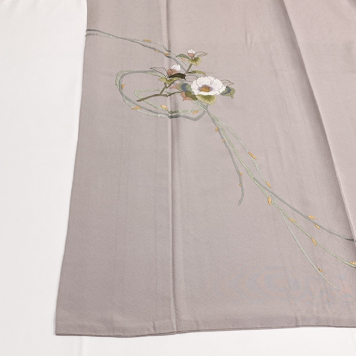 着物月花　総刺繍　蘇州刺繍　品のある花　訪問着　正絹　パールトーン加工　ki941_画像2