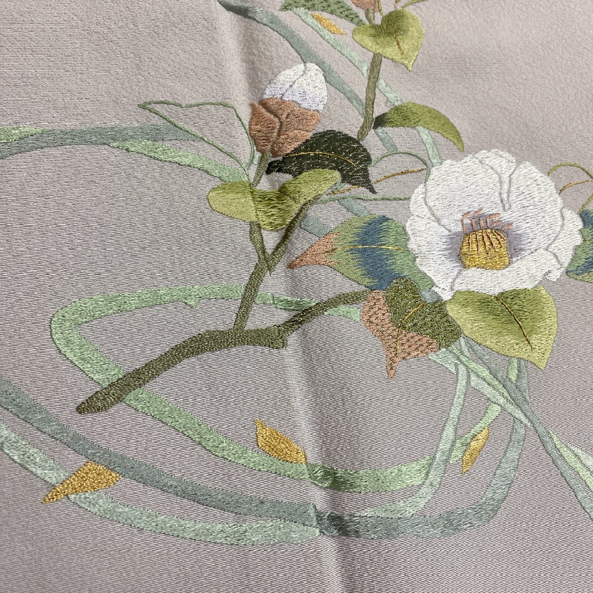 着物月花　総刺繍　蘇州刺繍　品のある花　訪問着　正絹　パールトーン加工　ki941_画像7