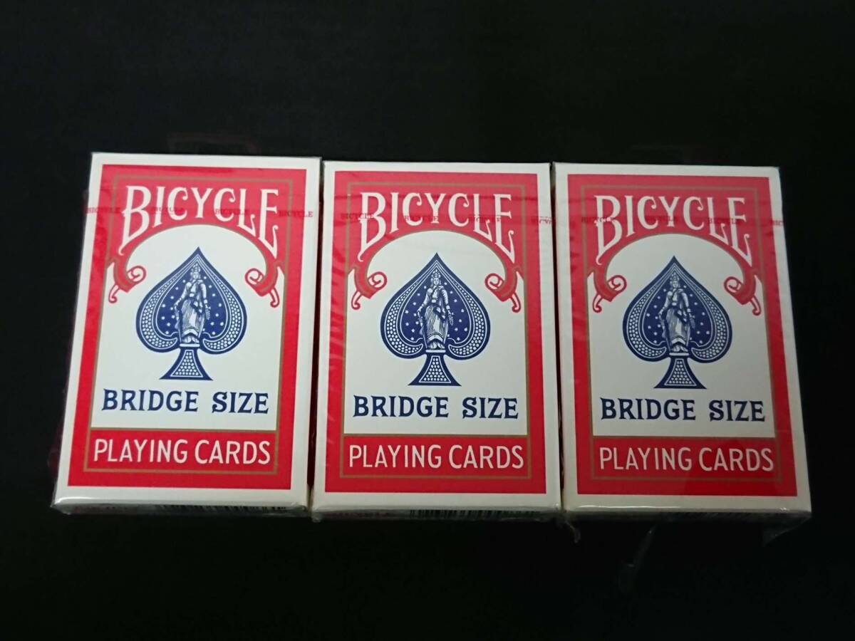 【G130】BICYCLE　BRIDGE SIZE　PLAYING CARDS　3点セット　赤　未開封　レア　デック　トランプ　カード　マジック　手品_画像1