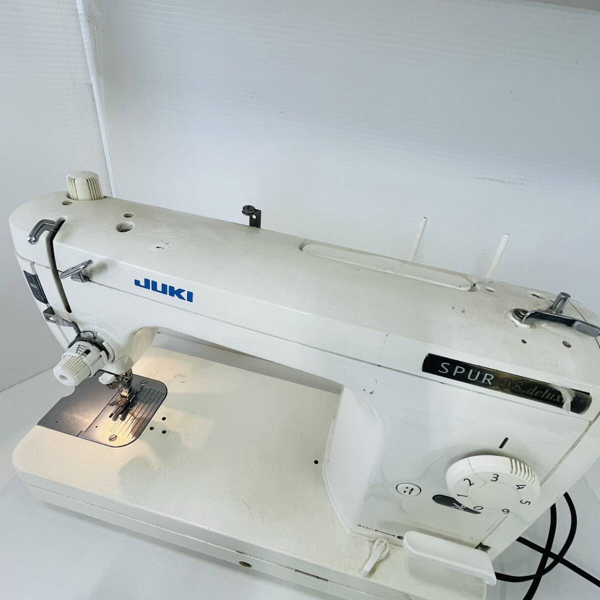 15359/ JUKI SPUR 98deluxe TL-98DX ハンドクラフト 縫い物 ミシン 手工芸の画像3