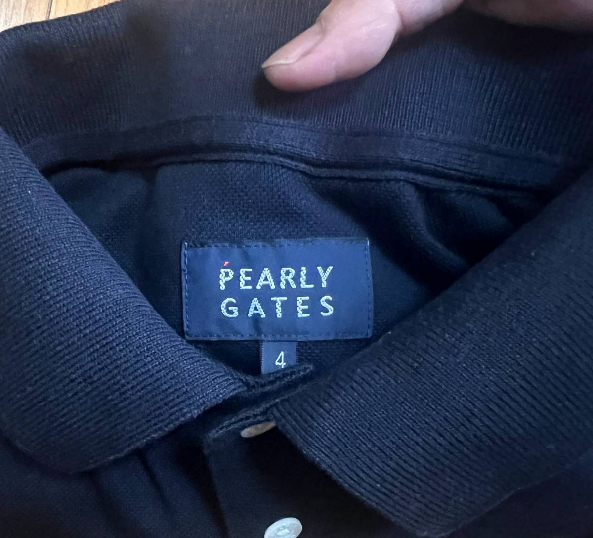 極美品PEARLY GATES／パーリーゲイツ・LINE FRIENDS コラボ 半袖ポロシャツ黒サイズ4 ※送料無料_画像3