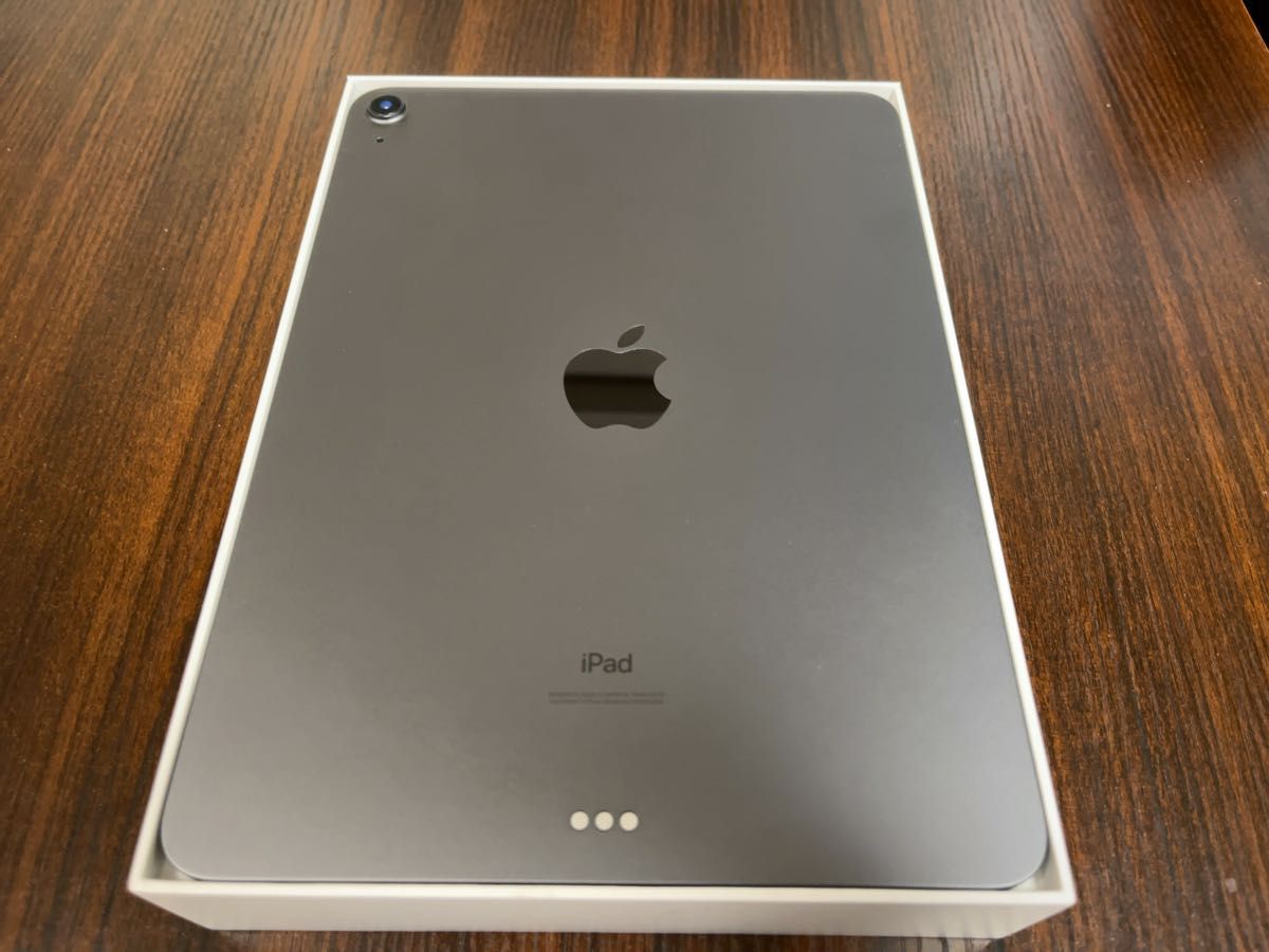 Apple iPad Air (第４世代) Wi-Fi 64GB スペースグレイ MYFM2J/A