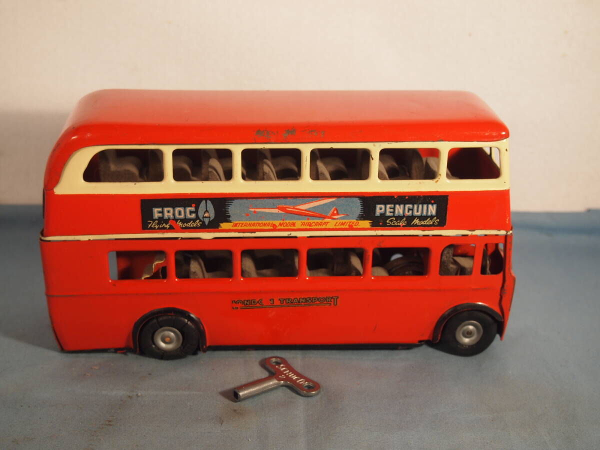 1950年代前半、イギリス ミニック トライアング製ブリキの 1950年代前半、イギリス ミニック トライアング製ブリキの