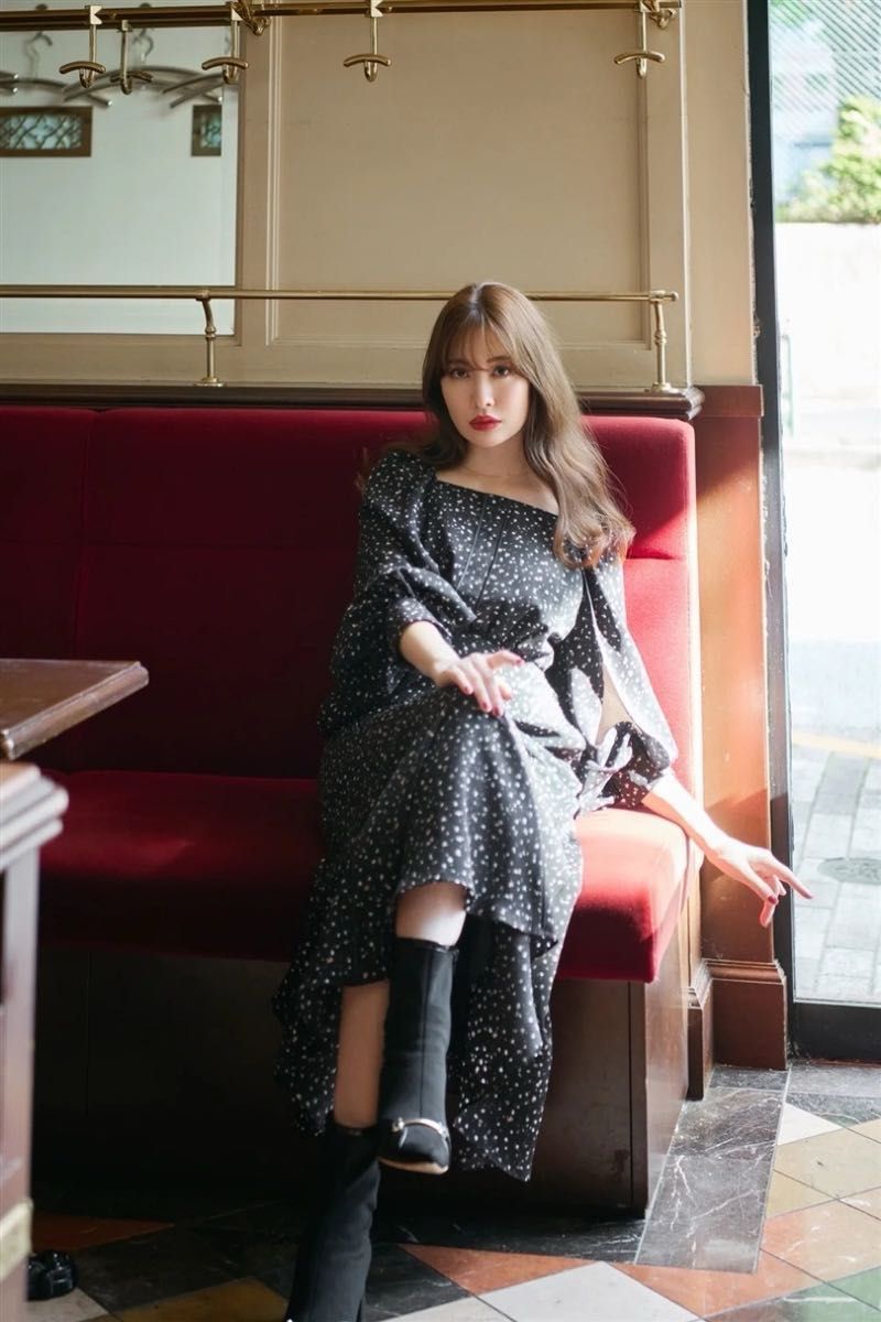 Her lip to Herlipto Slit Sleeve Floral Print Dress