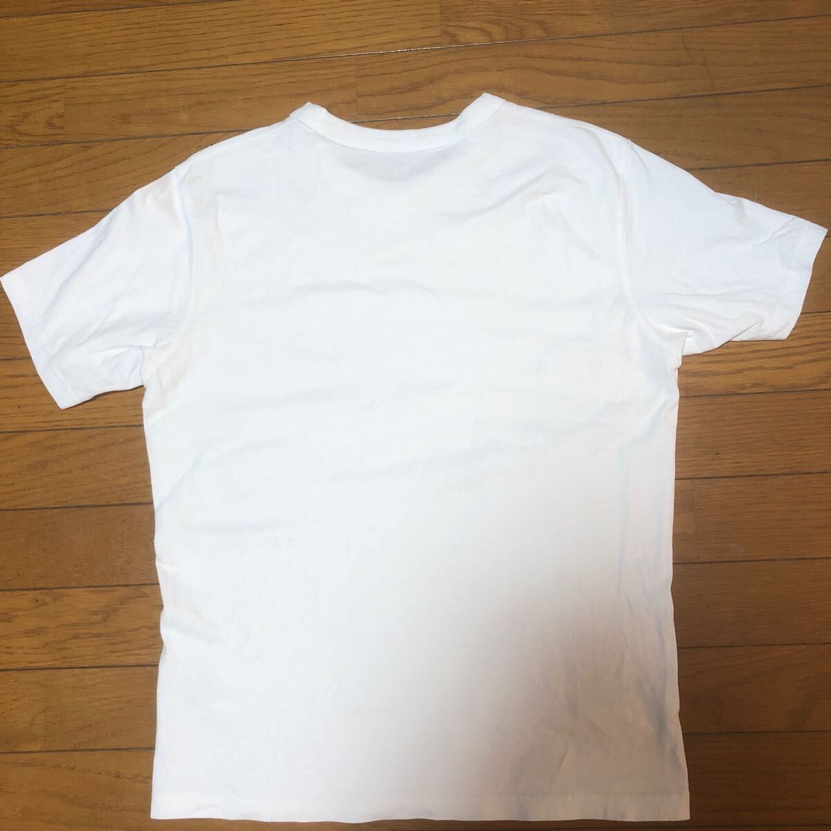 ユニクロ 半袖Tシャツ M　白　洗濯済み　送料230円_画像5