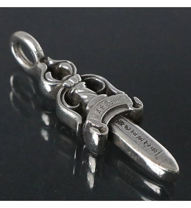 楽天市場】CHROME HEARTS クロムハーツ ダブルダガー ペンダント 楽天市場】CHROME HEARTS クロムハーツ ダブルダガー ペンダント