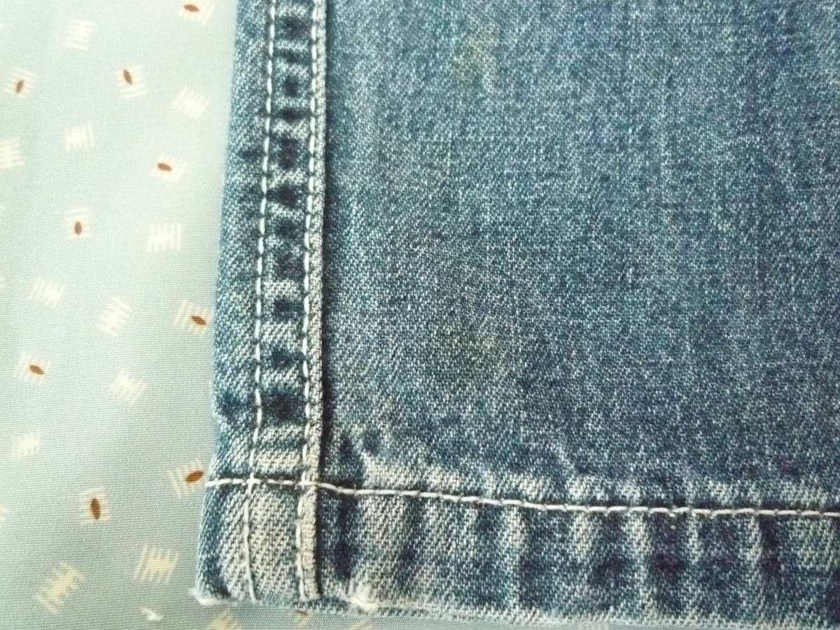 ★DKNY ...  детский   немного  тонкий  Denim   джинсы    размер  ４