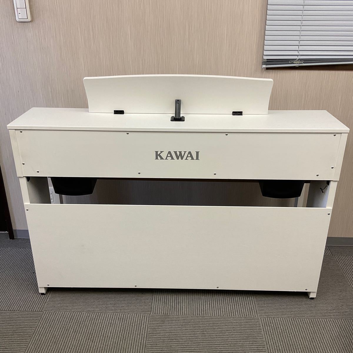 営YY145-家財便 KAWAI カワイ 電子ピアノ CA-48 2019年製 88鍵 シーソー式鍵盤搭載デジタルピアノ 椅子付 取扱説明書付 通電動作確認済_画像6