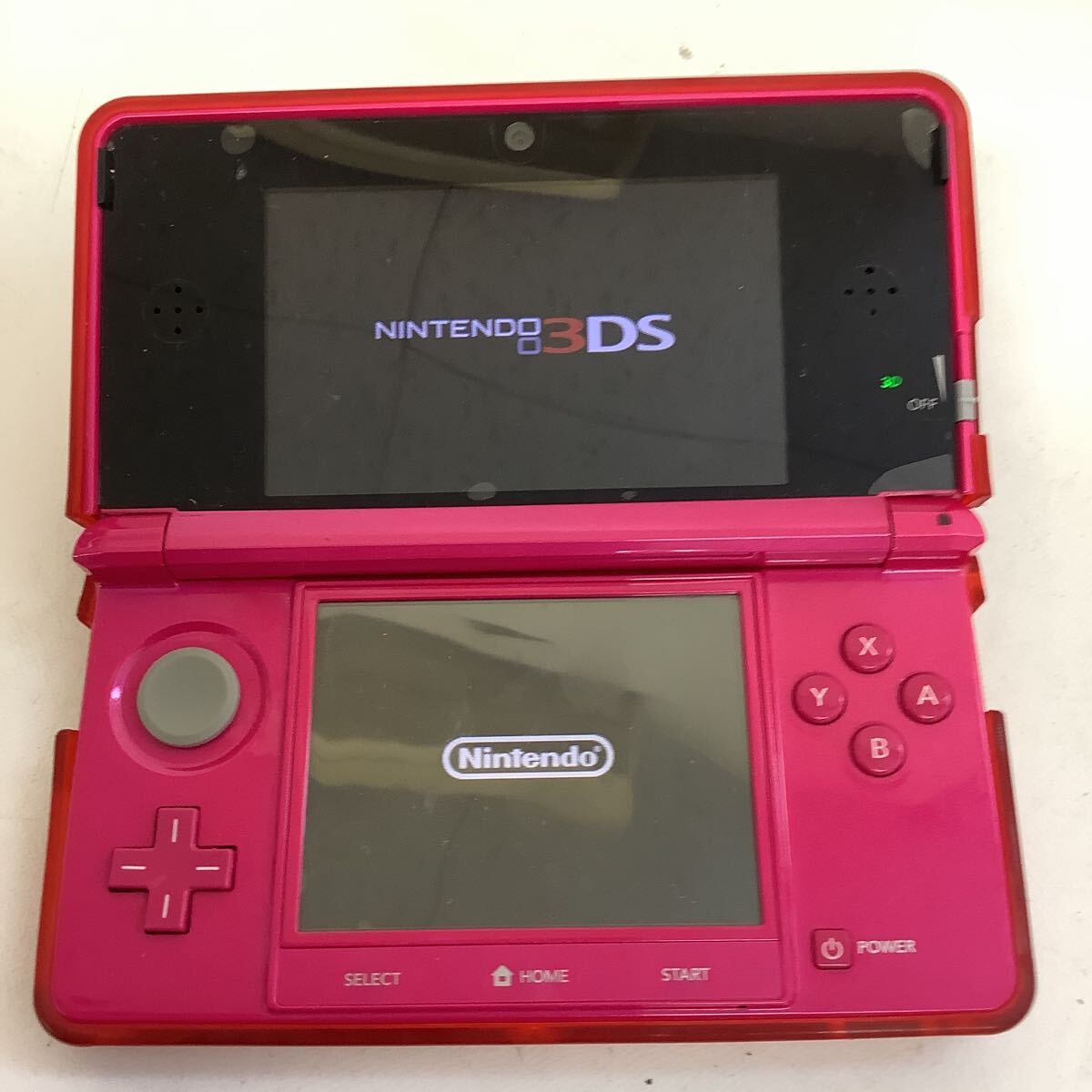 ◯営HM007-A5T60【埼玉発】ニンテンドー3DS 本体 3DS.DSソフト11本まとめ売り CTR-001 ピンク カバー付き ※通電動作確認済み、初期化済み_画像3