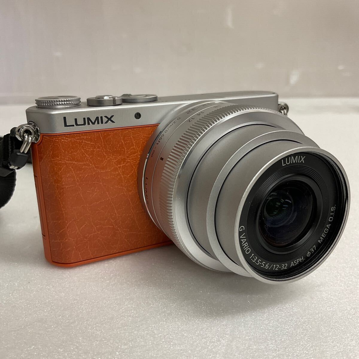 営YY59-60B Panasonic パナソニック LUMIX ルミックス DMC-GM1 デジタル一眼カメラ オレンジ デジカメ 充電器あり ケース付 通電動作確認済_画像5