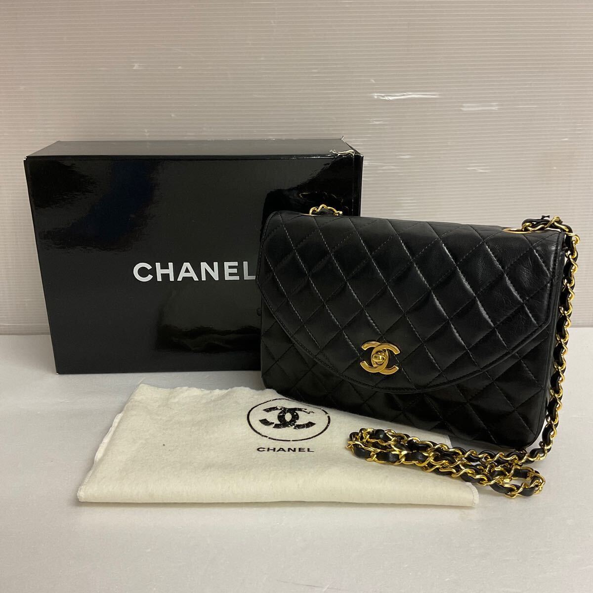 営MK50-80B CHANEL シャネル ラムスキン マトラッセ チェーン ショルダーバッグ ココマーク シリアルナンバー1109345 箱あり_画像1