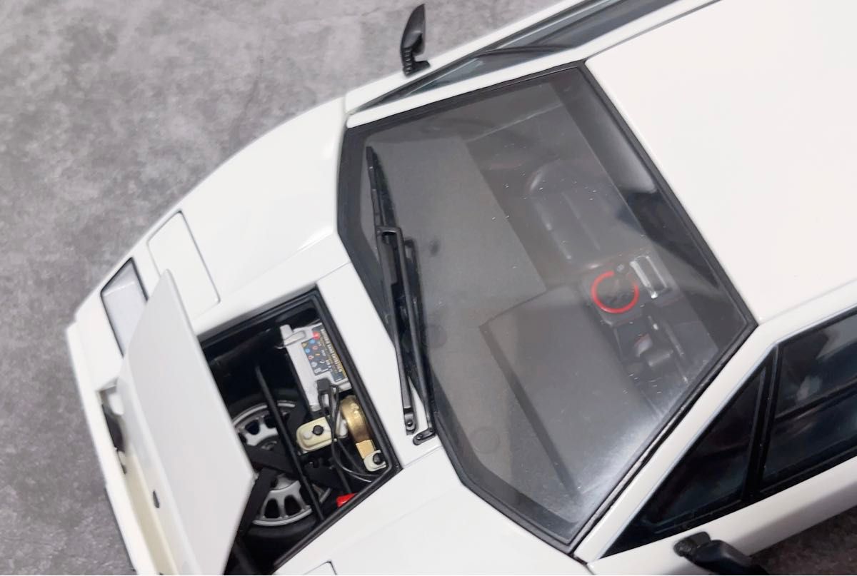 1/18 オートアートランボルギーニ カウンタック ホワイト　AUTOart Lamborghini Countac 5000S 