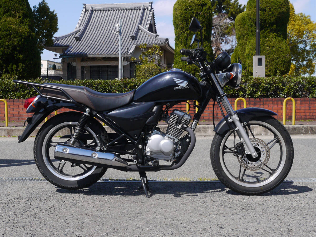 (大阪より) HONDA CBF125T！2021年製！インジェクション！2,418km！キレイなブラック！_画像9