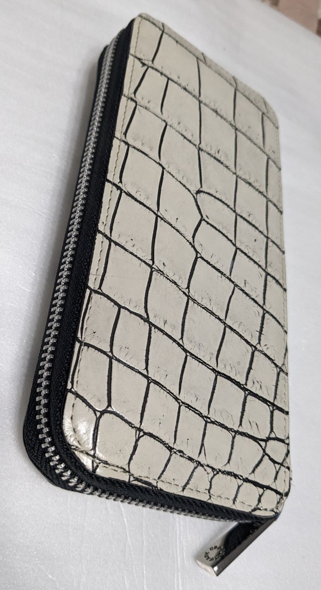 CROIX ROYALクロワロワイヤル、長財布、クロコダイルの型押し、外側白色