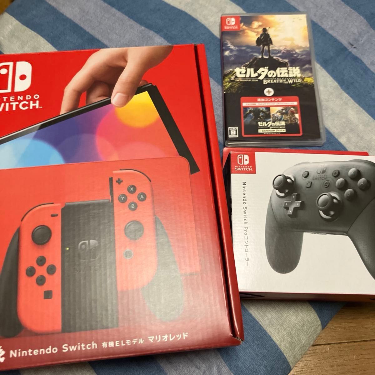 任天堂Switch有機ELモデル マリオレッド ゼルダの伝説ブレスオブザワイルドエキスパンションパス同梱版＋プロコン付き