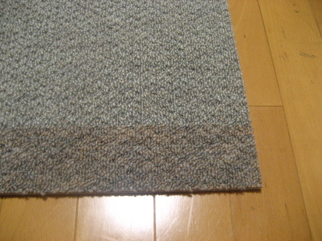日本製防音タイルカーペット（１６枚）厚み１１ｍｍ（１４３６）在１３５枚・１枚２２０円～_画像2