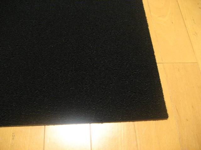 日本製タイルカーペット（２０枚）厚み約6.5mm（１３９６）在庫１３１枚・１枚２００円～_画像2