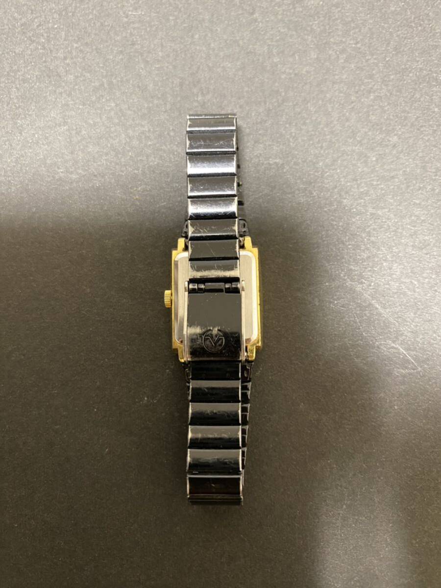 【希少】AUREOLE オレオール SW-323L クォーツ 腕時計 金属ベルト 純正ベルト ゴールド文字盤 未稼働品の画像3