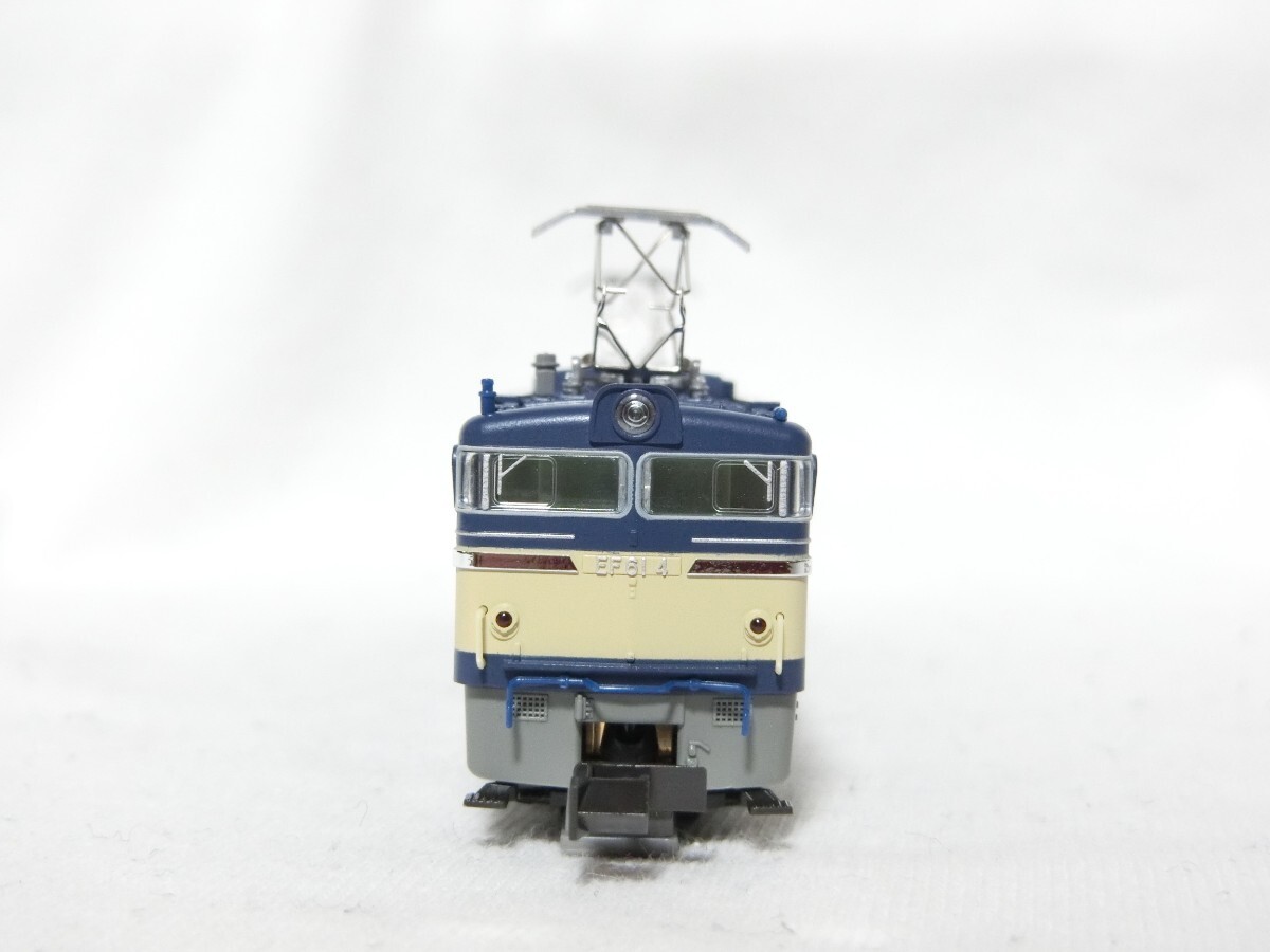 カトー　品番3093-1　EF61　青　中古品。東海道線山陽線　荷物列車　臨時列車　スニ41、マニ60、オユ10、マニ37_画像4