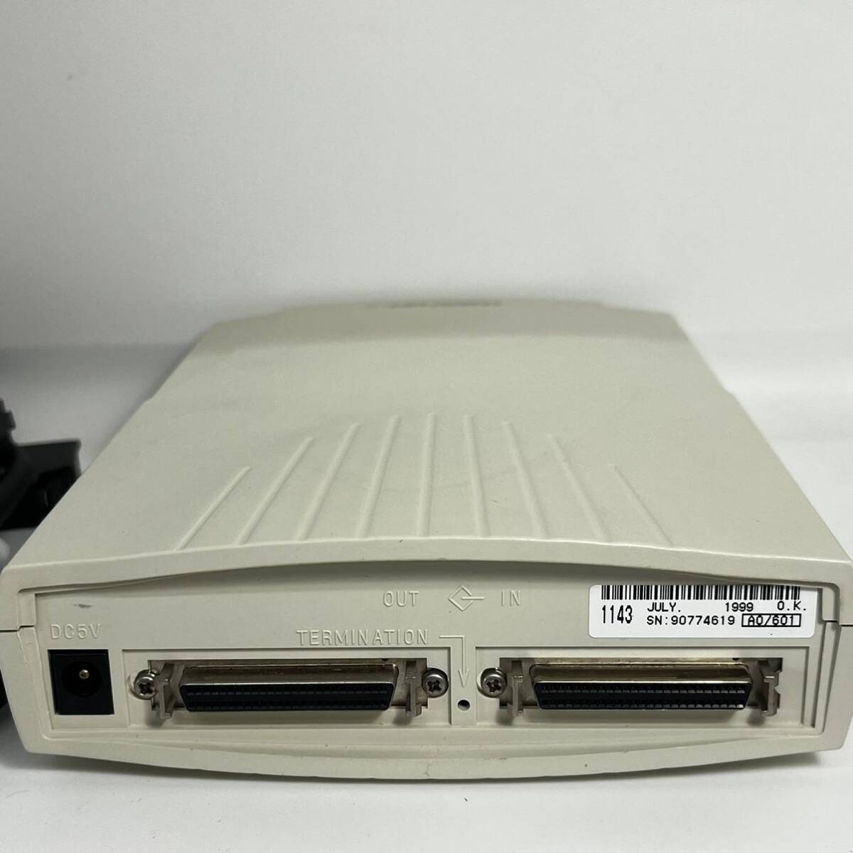 オリンパス OLYMPUS MOS333S TURBO MO 230 通電 スピンアップOK / SCSI ストレージ 白_画像3