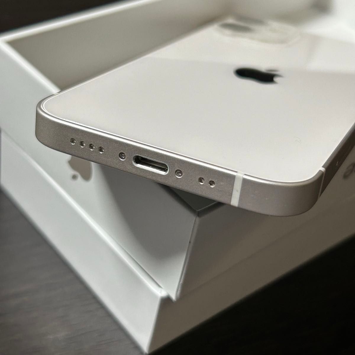 iPhone12 mini 本体 64GB docomo ドコモ ホワイト 箱付き Apple iPhone12 mini 本体 64GB docomo ドコモ ホワイト 箱付き Apple