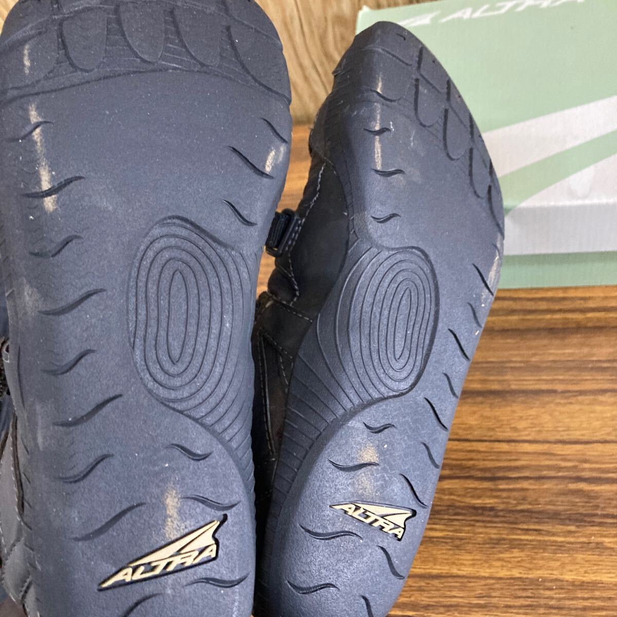 美品 ALTRA アルトラ THE ADAM ローカット メンズ スニーカー US8.5 ブラック 系 シューズ 箱付の画像6