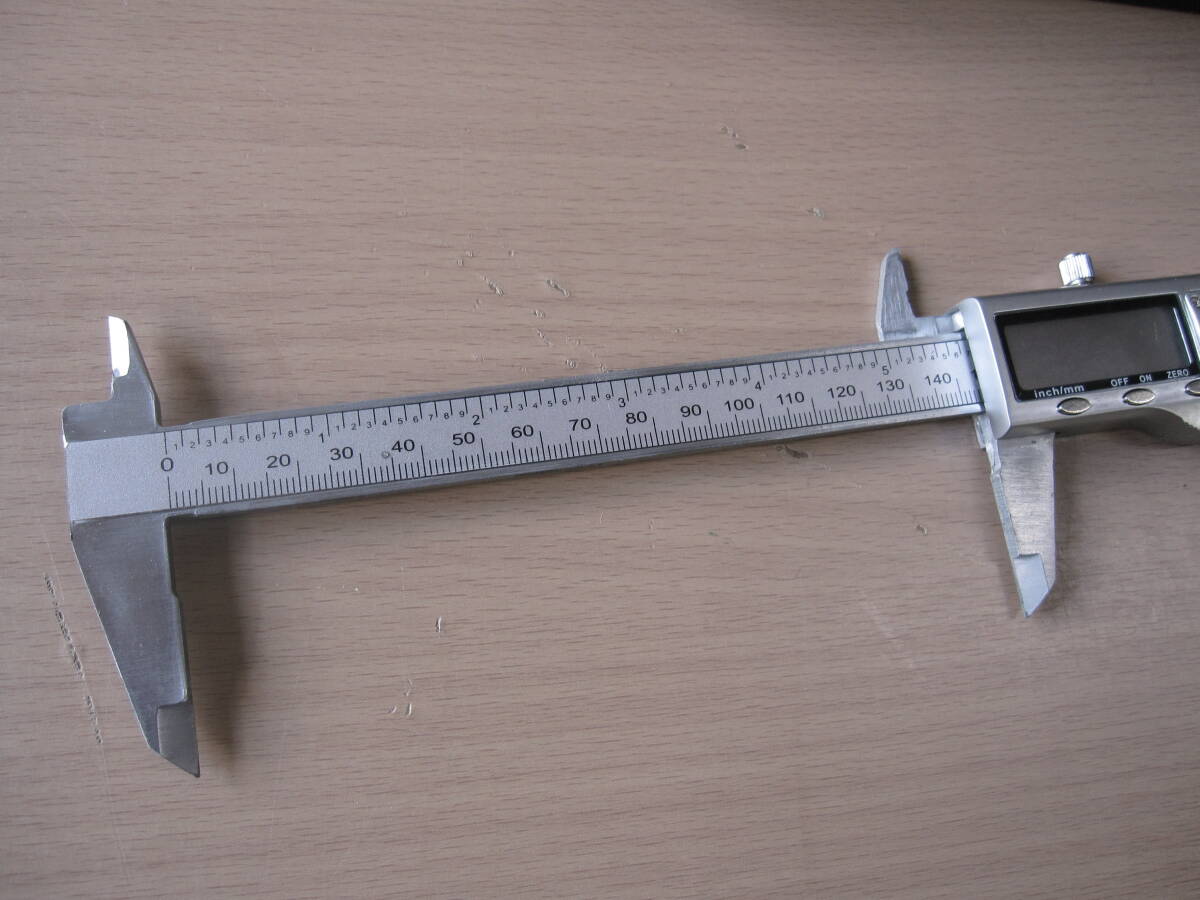  цифровой штангенциркуль 150mm из нержавеющей стали STAINLESS HARDENED 0-150mm DIGITAL CALIPER DIY инструмент с футляром 