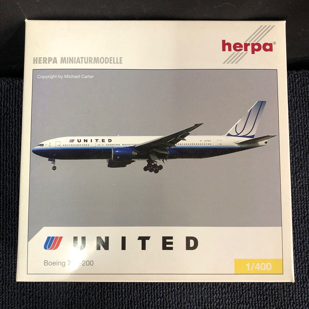 herpaヘルパ ボーイング 777-200 ユナイテッド航空 ミニチュアモデル N502の画像2