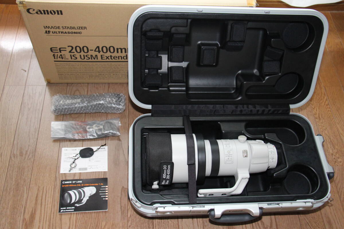 【付属品充実、中古美品】 CANON キヤノン EF200-400mm F4L IS USM エクステンダー 1.4× 超高性能望遠ズームレンズ _画像1