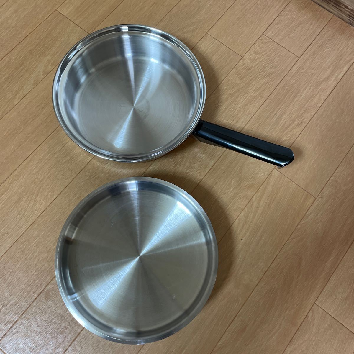 Amway Queen アムウェイ クイーン MULTI-PLY 18/8 STAINLESS STEEL 片手鍋　直径22cm_画像3