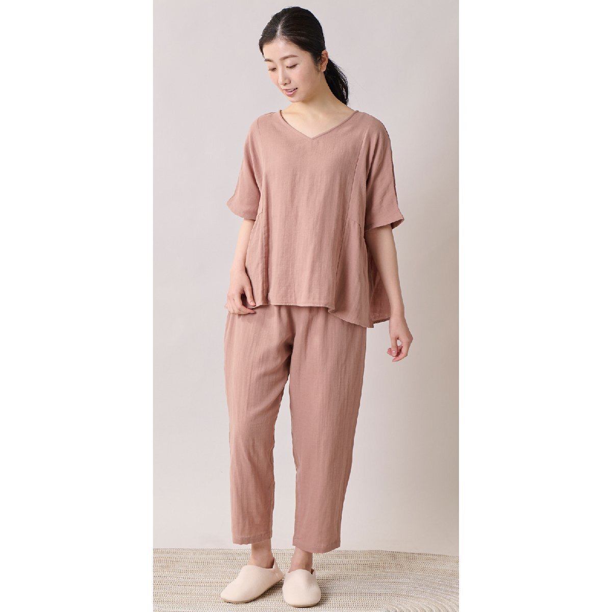 ma.. moisturizer cream as with ....... wrap up room wear short sleeves summer pyjamas V neck ... type pink L size cotton 100%