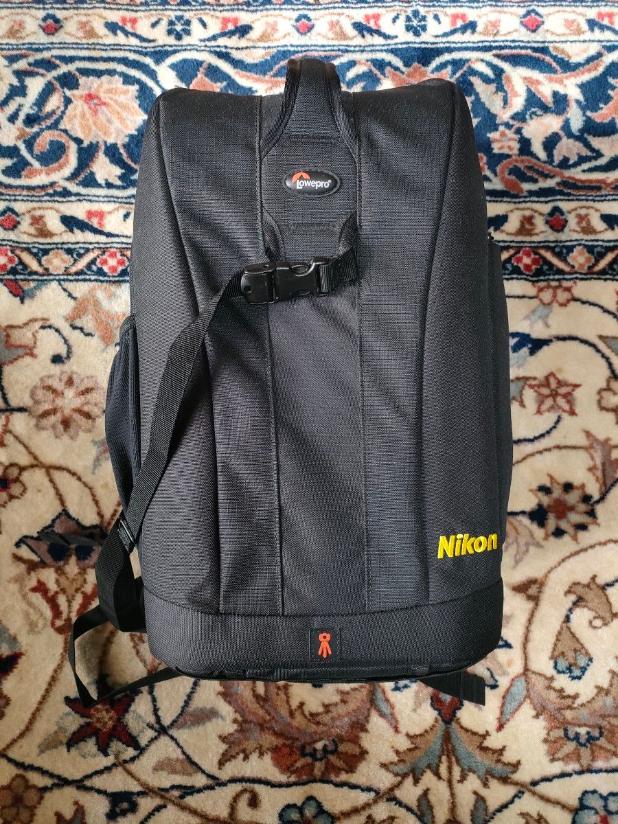 値下げ レア美品 Lowepro Flipside 300 NIKON刺繍入り