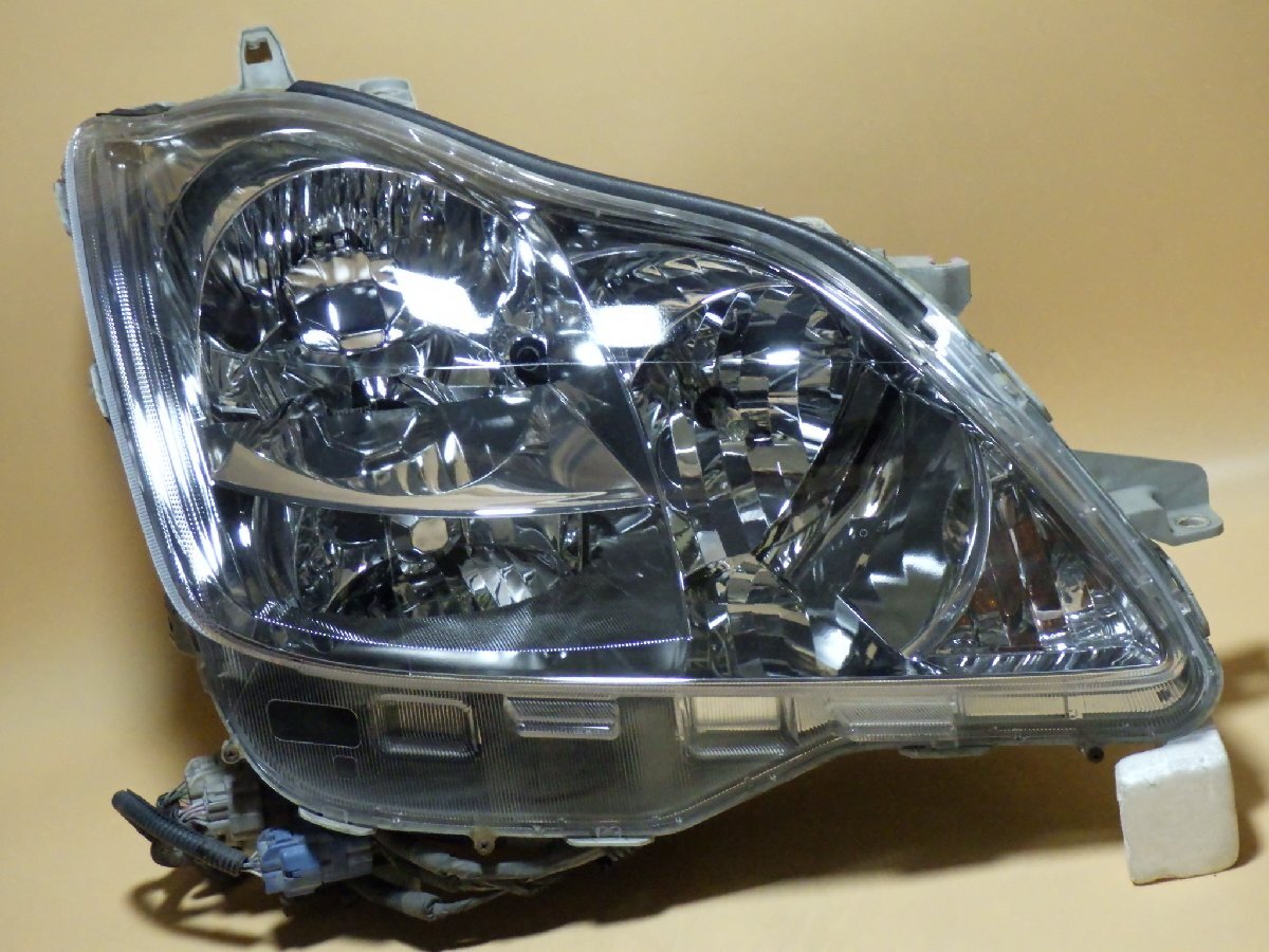  coating has processed . Toyota Crown GRS183 right headlight HID xenon Stanley 30-313 lens reproduction ending 