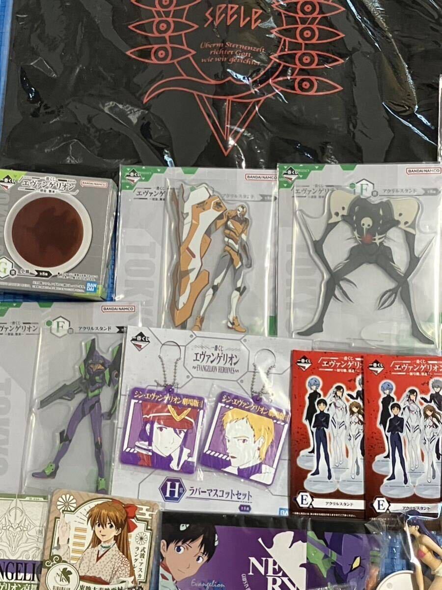 エヴァンゲリオン　アニメグッズセット　フィギュア　アクリルスタンド　EVA シンジ　アスカ　カヲル　綾波レイ　まとめ売り　大量_画像4