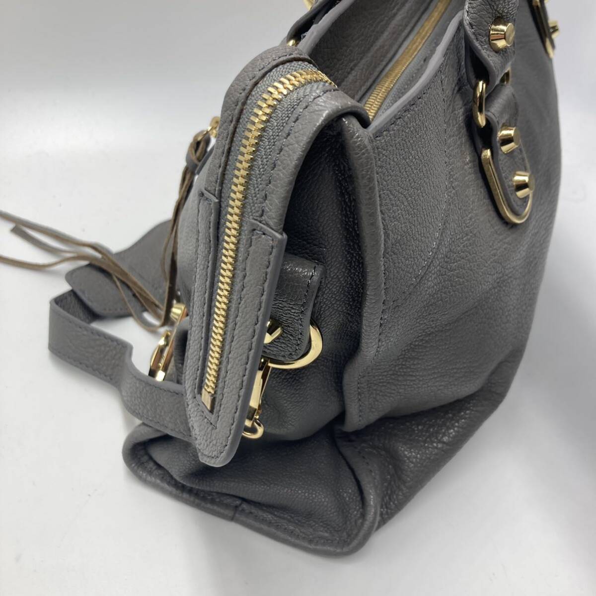 1円《極美品》 BALENCIAGA シティ 2way ハンドバッグ トートバッグ ショルダー バレンシアガ グレー レザー カード&ミラー付きの画像4