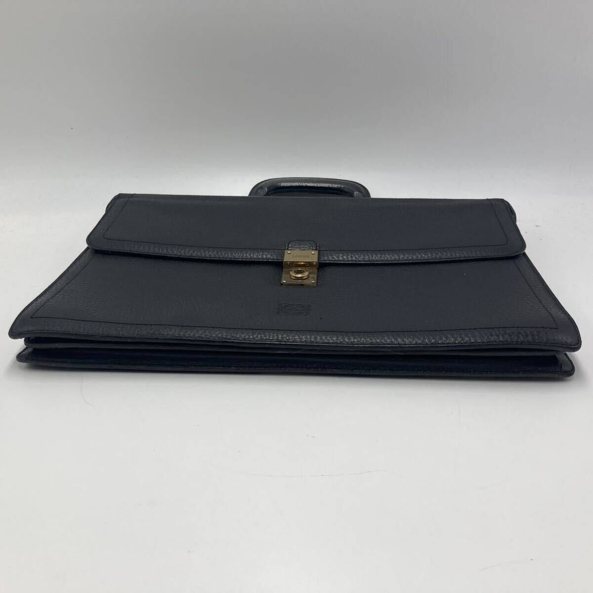 1円《極美品》 LOEWE ビジネスバッグ メンズ トートバッグ アナグラム ゴールド金具 ブリーフケース ロエベ ブラック レザー の画像5