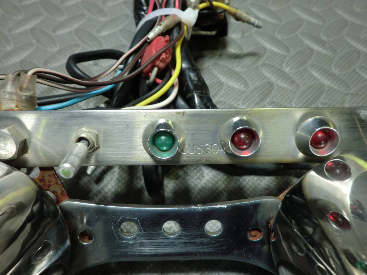 SR400用デイトナ製スピードメーター/タコメーターセット インジケーターランプ スイッチ付_画像4