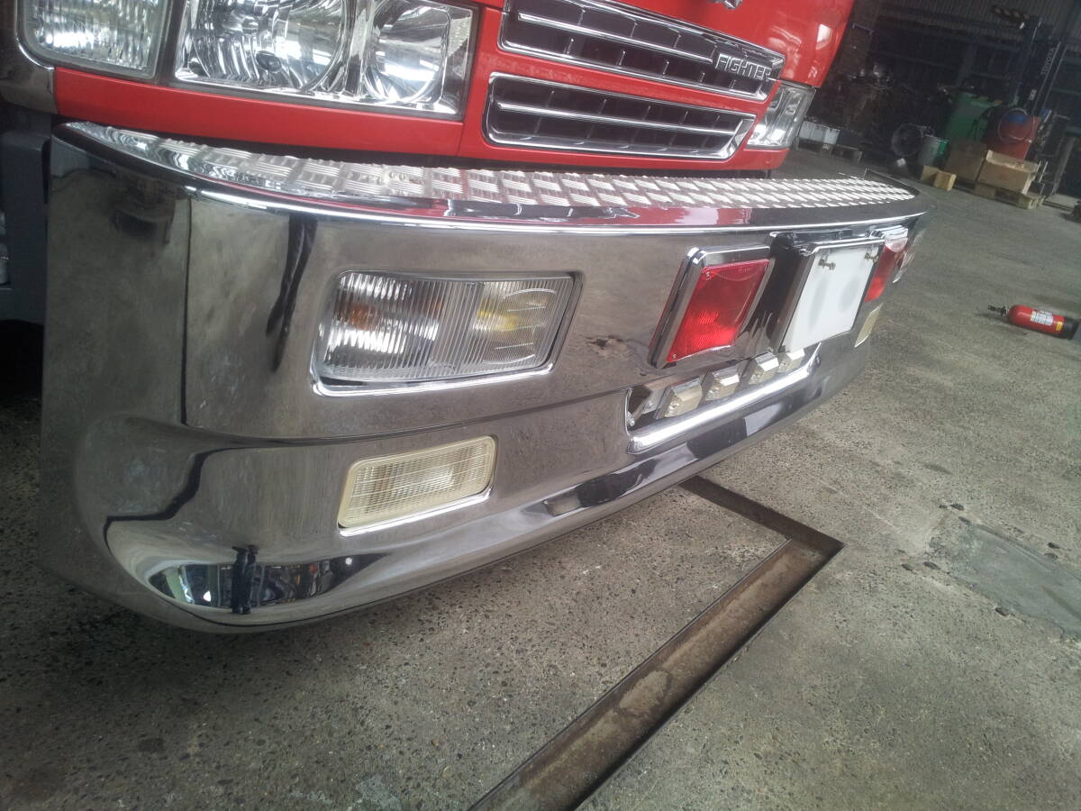  Mitsubishi Fighter standard deco truck front . front bumper R6-3-25